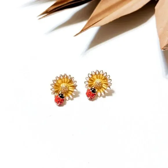 Sunflower stud earrings #823 - Picture 1 of 4